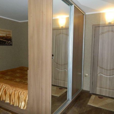 Ул. Киевская Апартаменты Kremenchuk Exterior photo